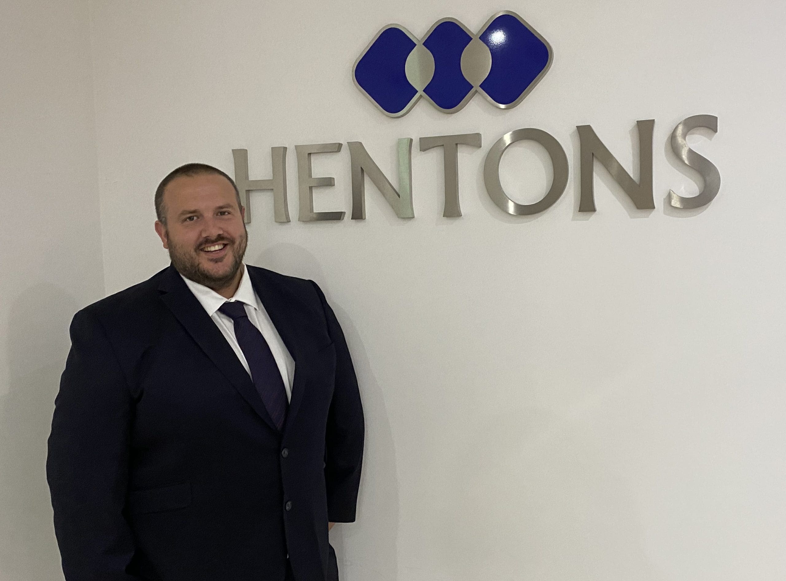 Hentons appoints two new tax advisory managers