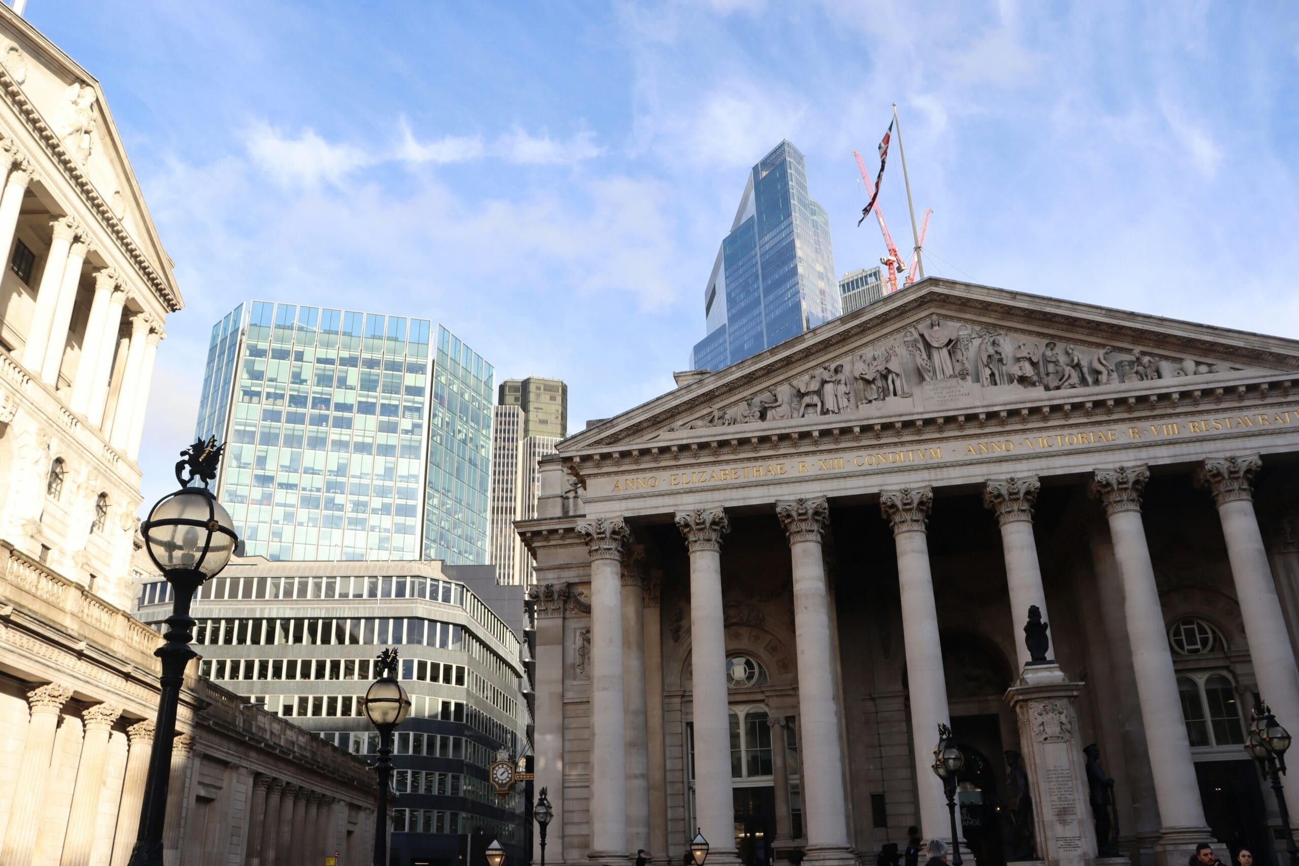 BoE holds interest rates at 4% ahead of Budget