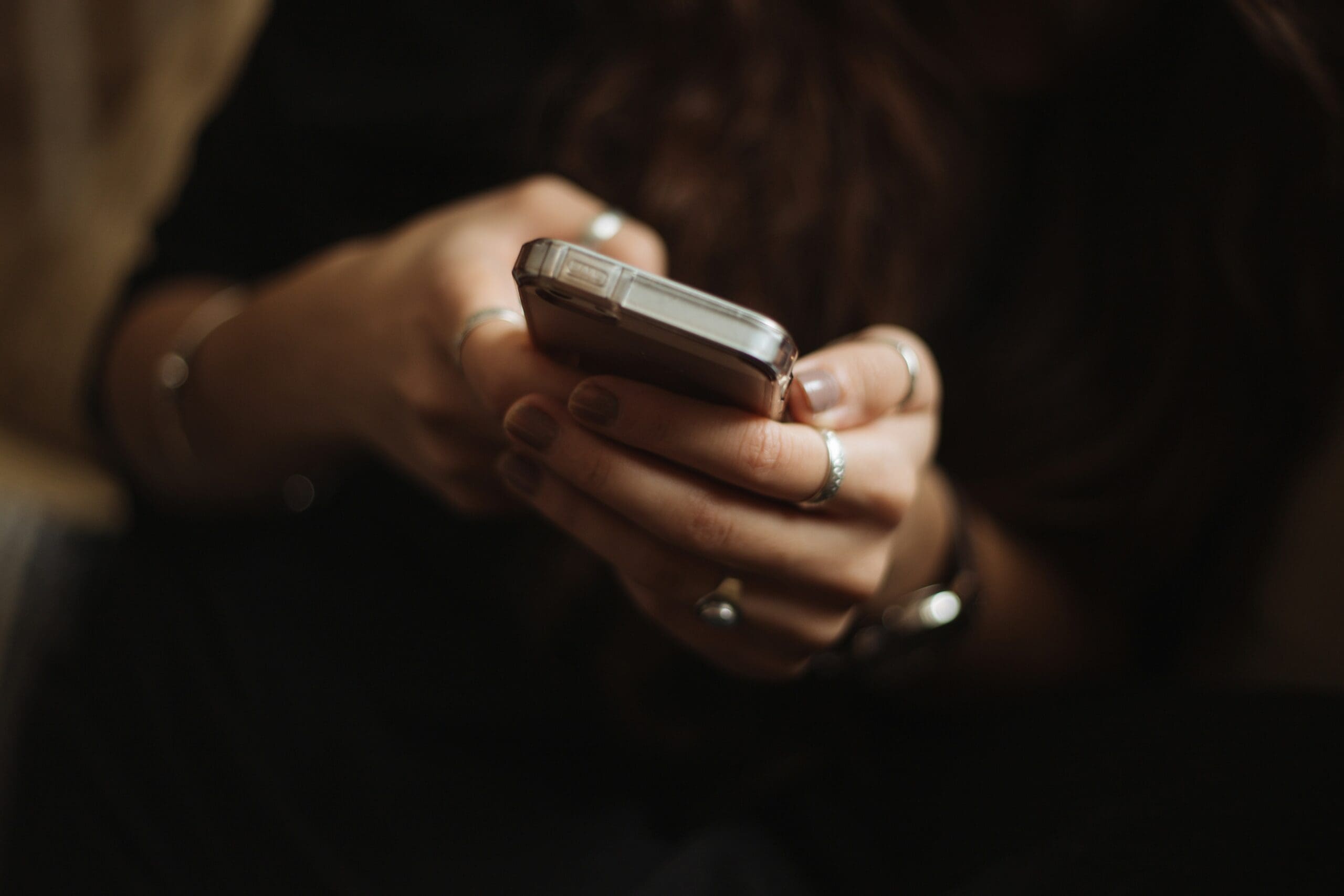 HMRC call waits fall but taxpayers still face 558 years on hold